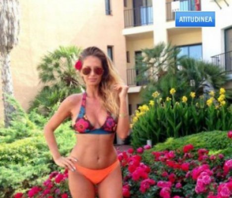 Atitudinea: Andreea Bănică e în vacanţă în Spania, fără soţ!
